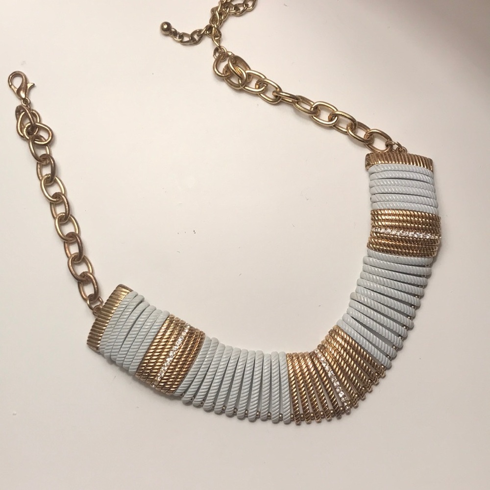 Beautiful J. Crew costume necklace!